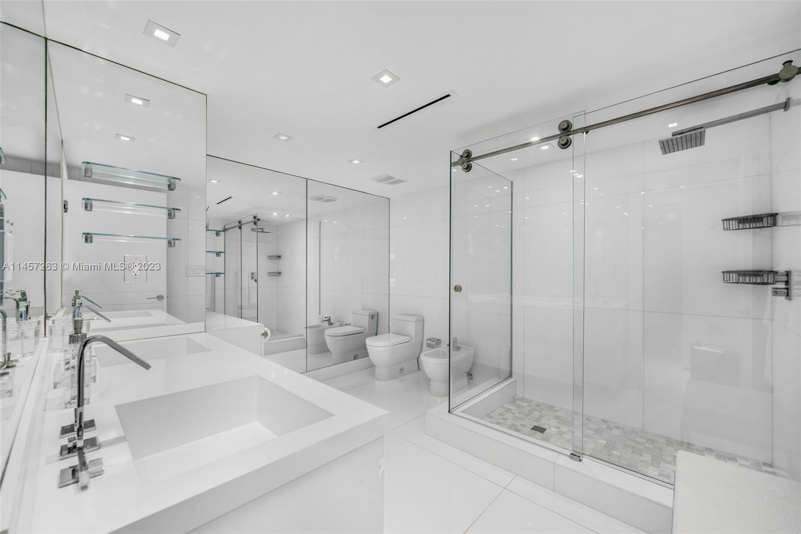 Bal Harbour 101 - Residential