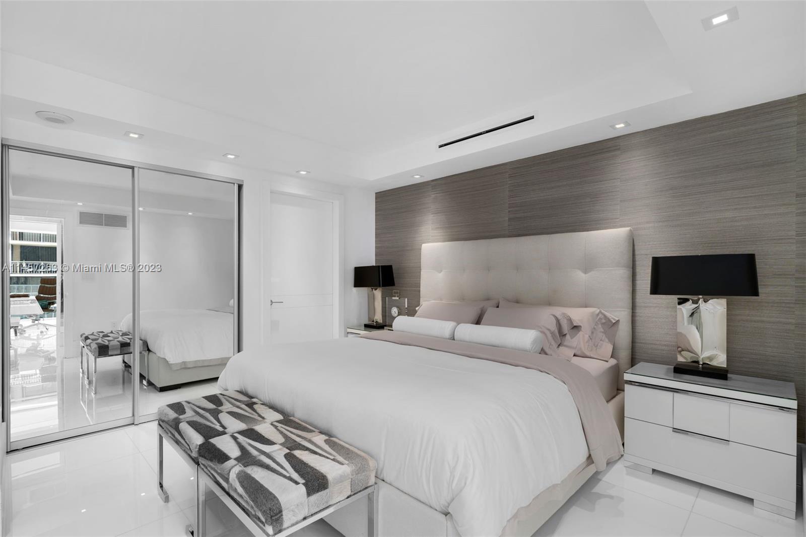 Bal Harbour 101 - Residential