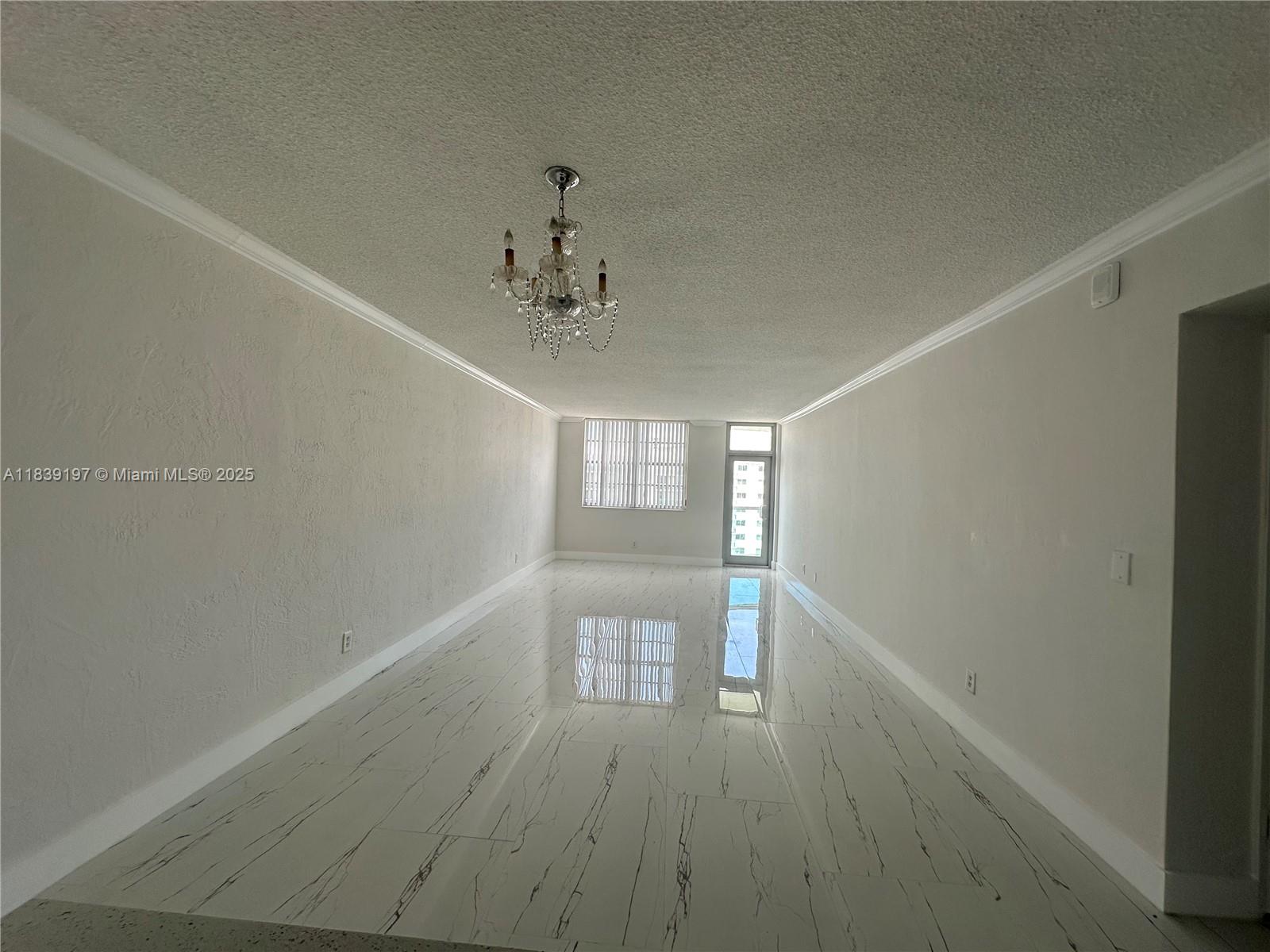 19390 Collins Ave 1616
