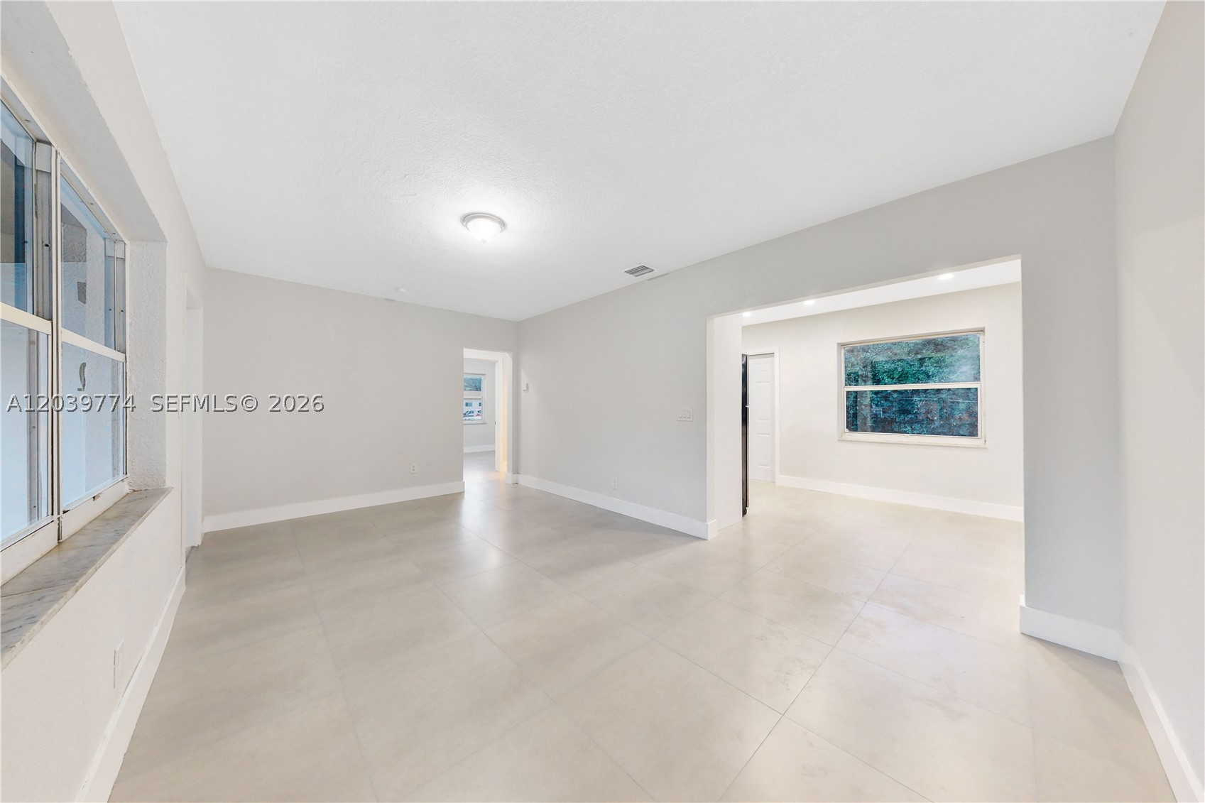 11702 NW 1st Ave 11702