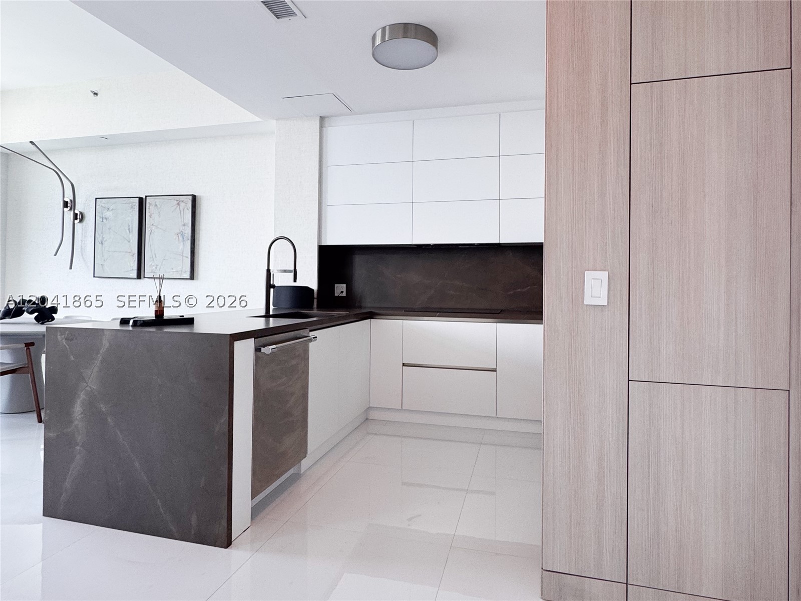 950 Brickell Bay Dr 5608