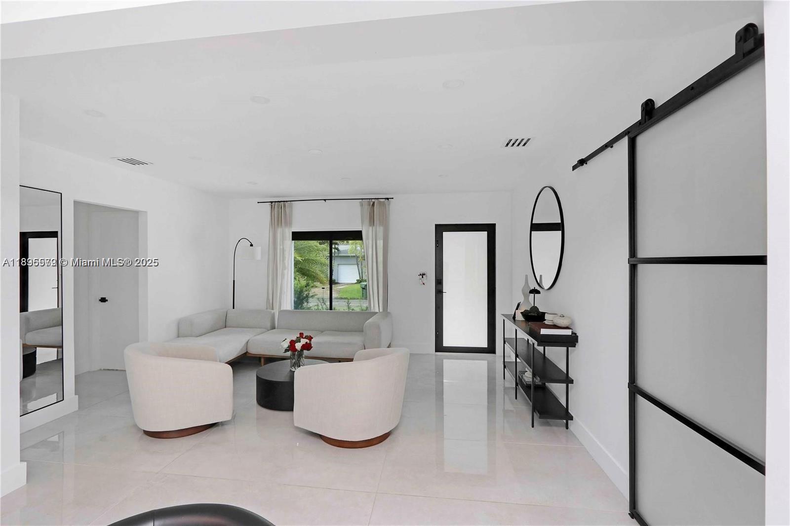 BRENTWOOD - Residential Lease