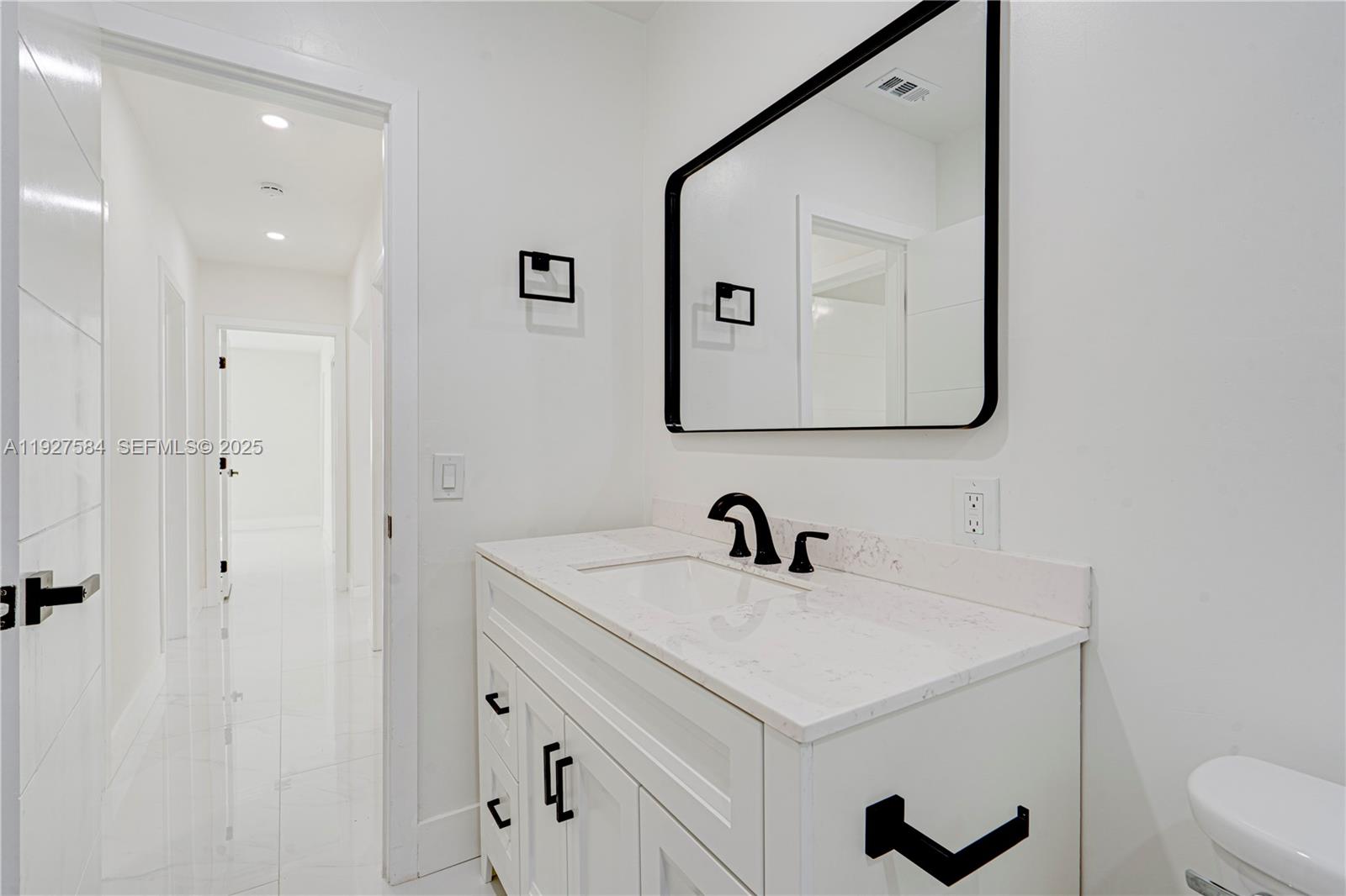 BREEZESWEPT ESTATES - Residential Lease