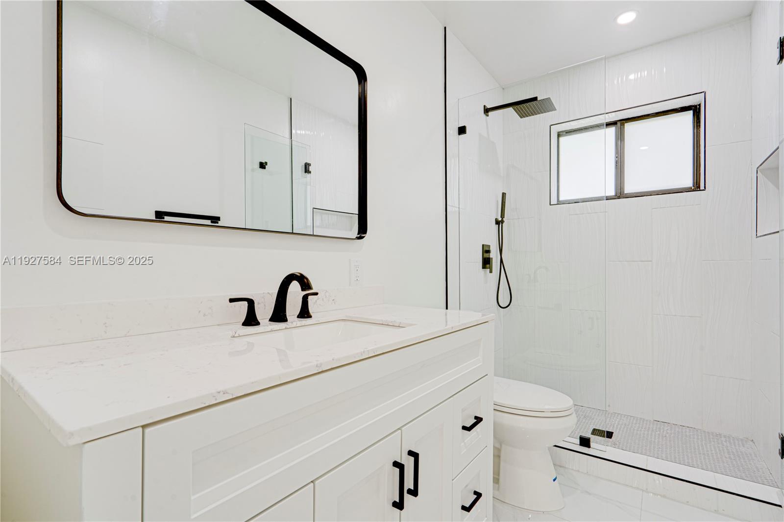 BREEZESWEPT ESTATES - Residential Lease