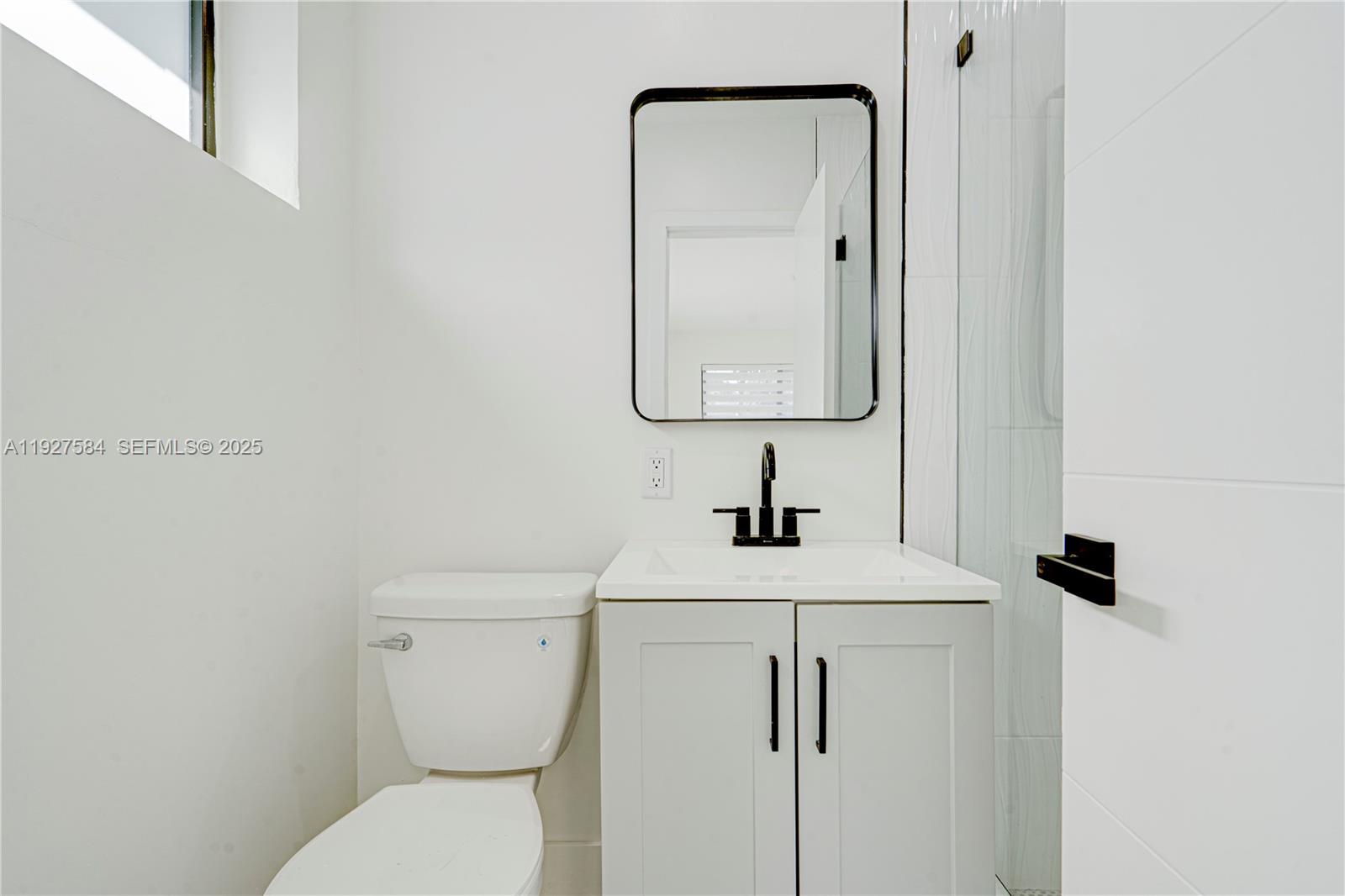 BREEZESWEPT ESTATES - Residential Lease