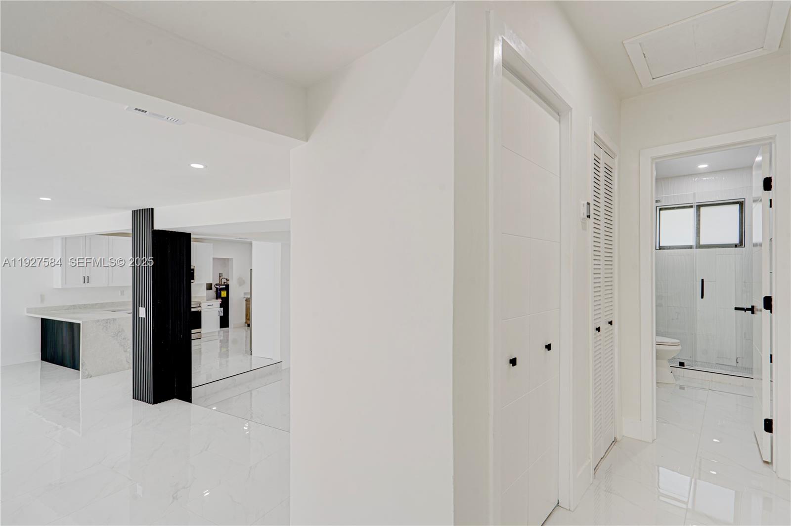 BREEZESWEPT ESTATES - Residential Lease