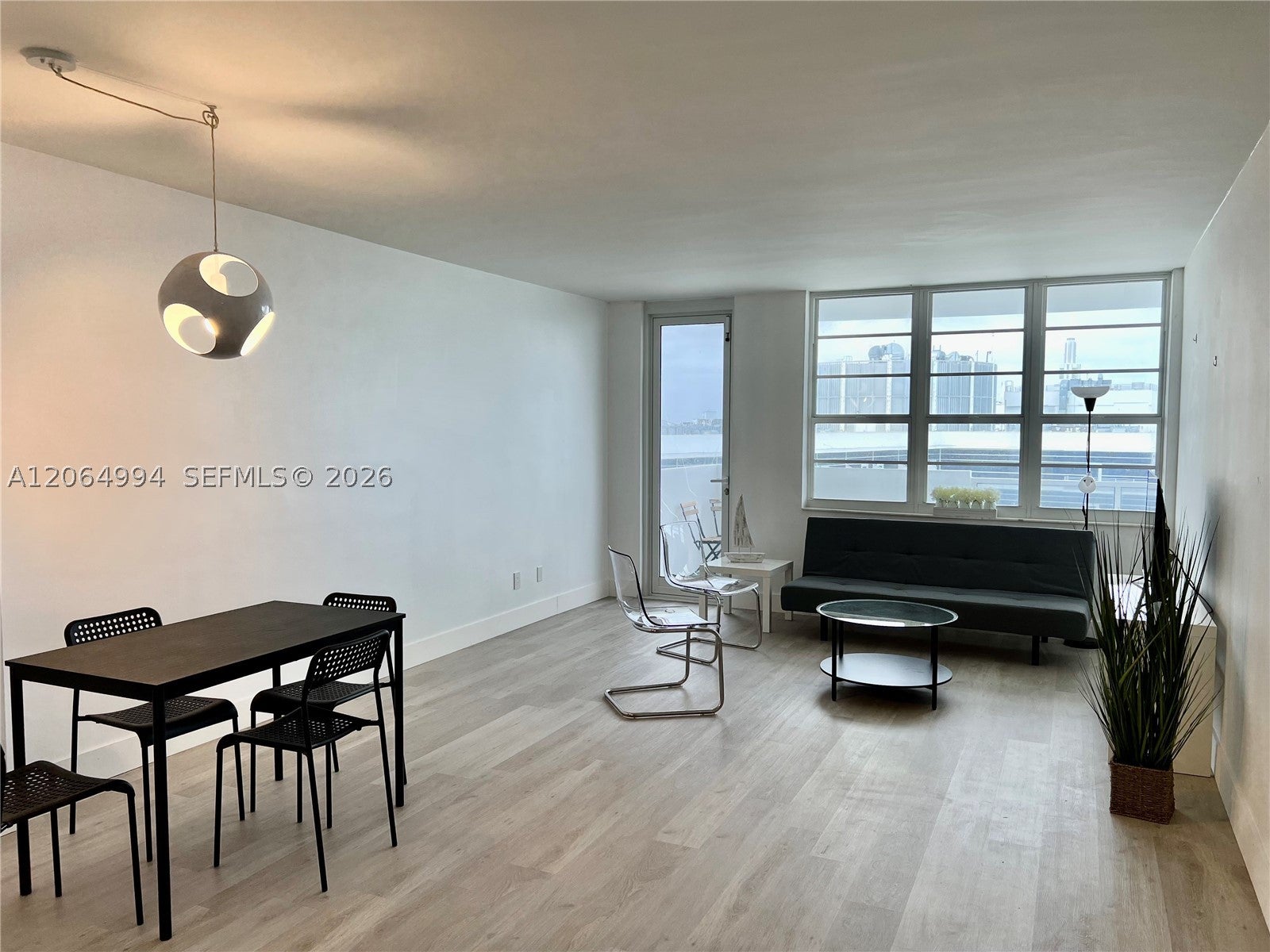 100 Lincoln Rd 1541
