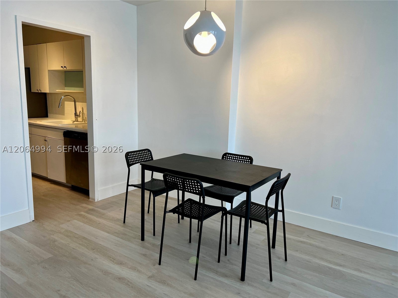 100 Lincoln Rd 1541