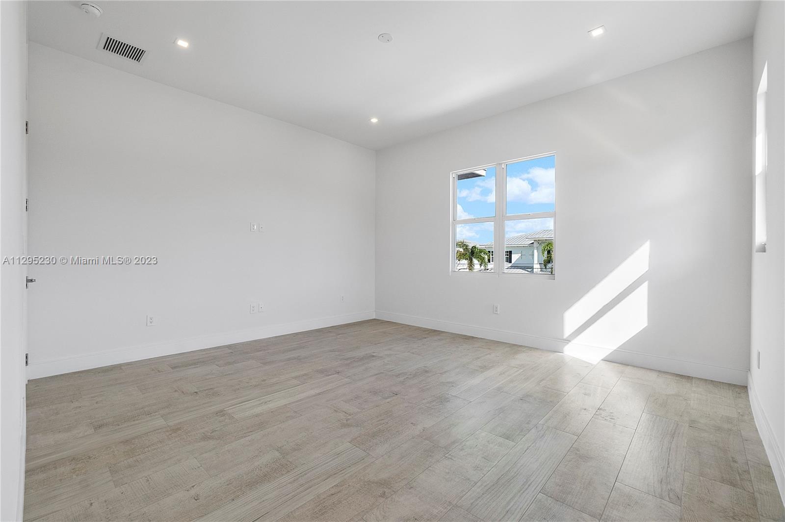 DELL PARK - Residential