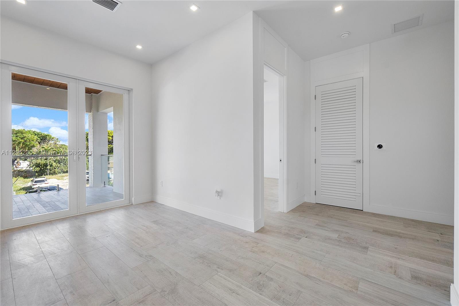 DELL PARK - Residential