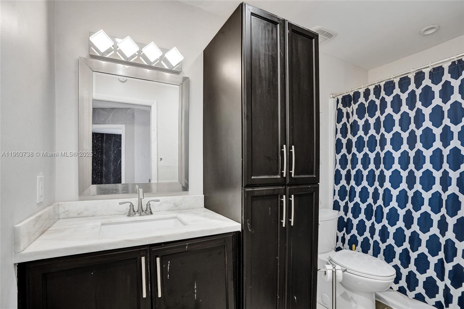 LAKES OF NEWPORT II - Residential