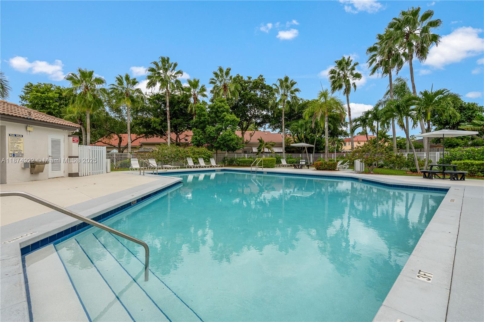 LAKES BY THE BAY SEC 12 - Residential