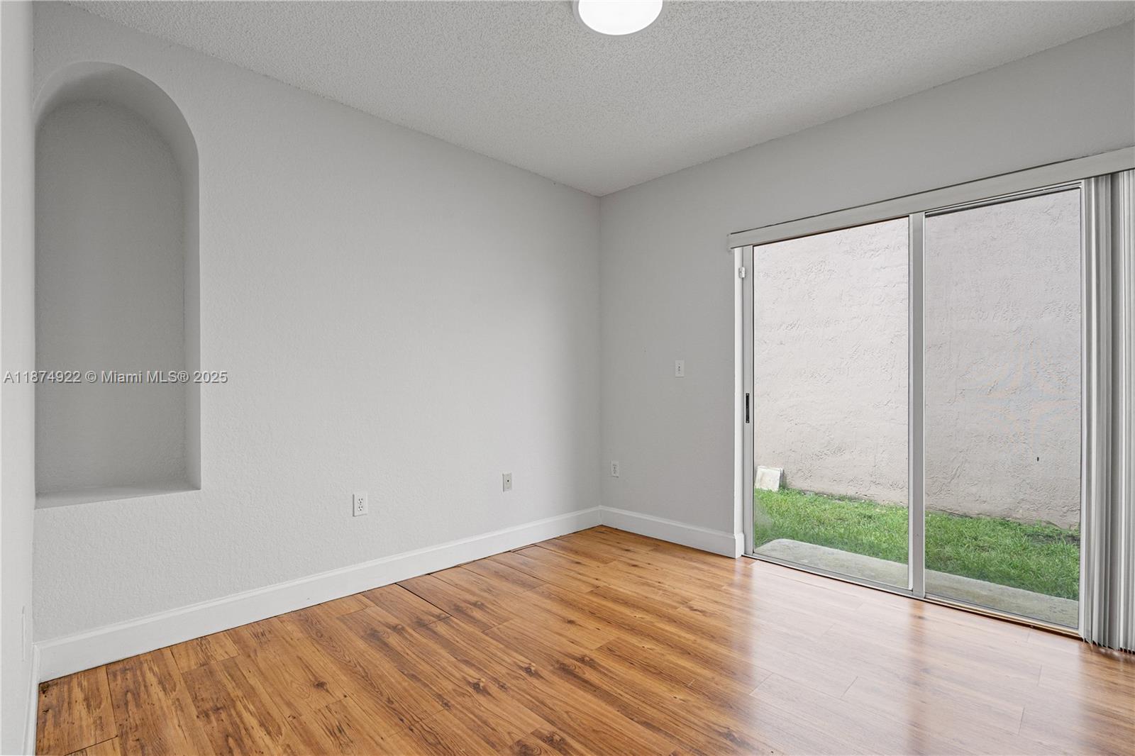 LAKES BY THE BAY SEC 12 - Residential