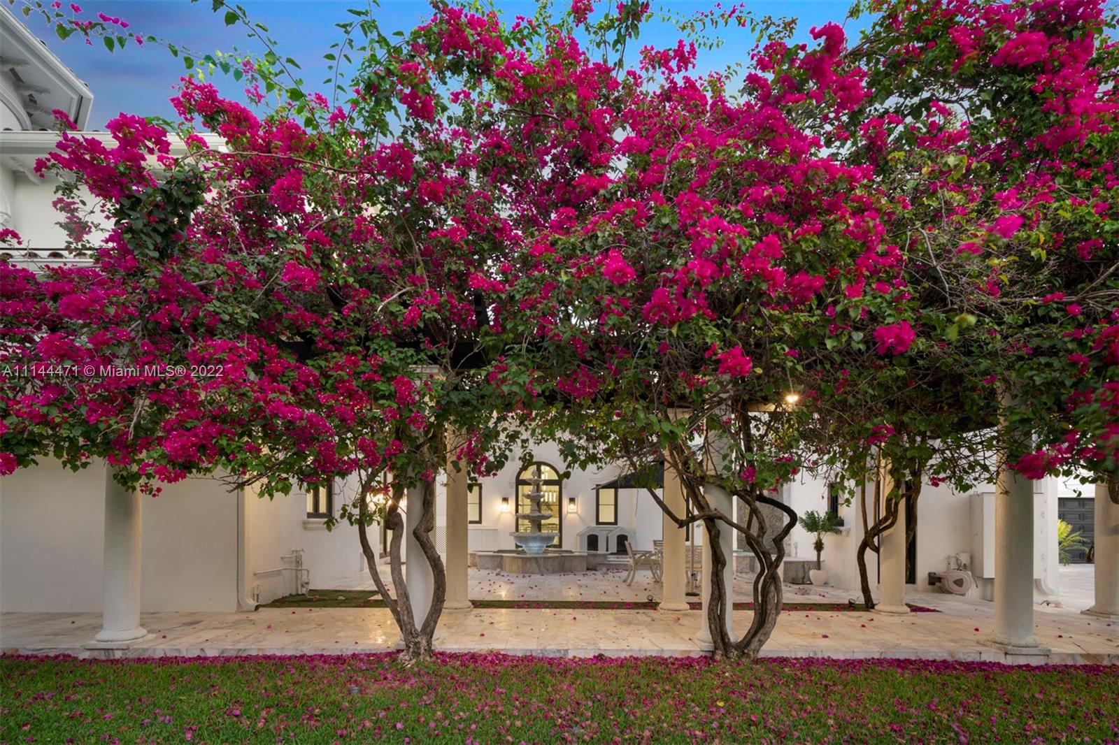 HOLLYWOOD LAKES SEC - Residential