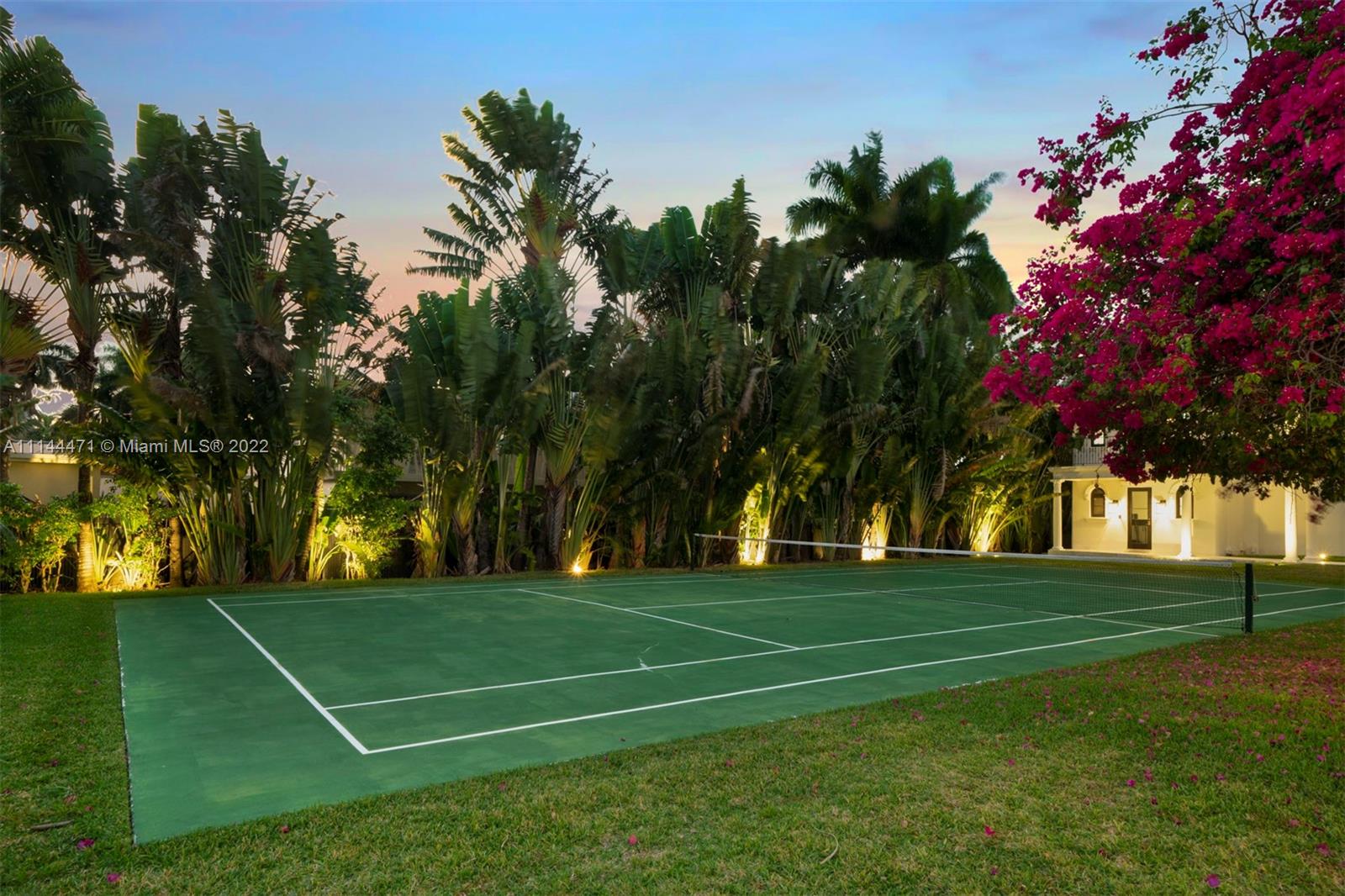 HOLLYWOOD LAKES SEC - Residential