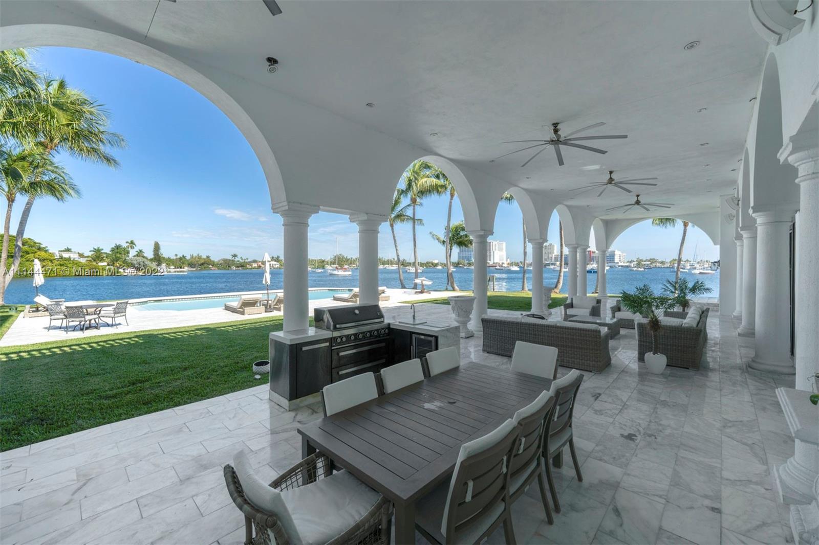 HOLLYWOOD LAKES SEC - Residential