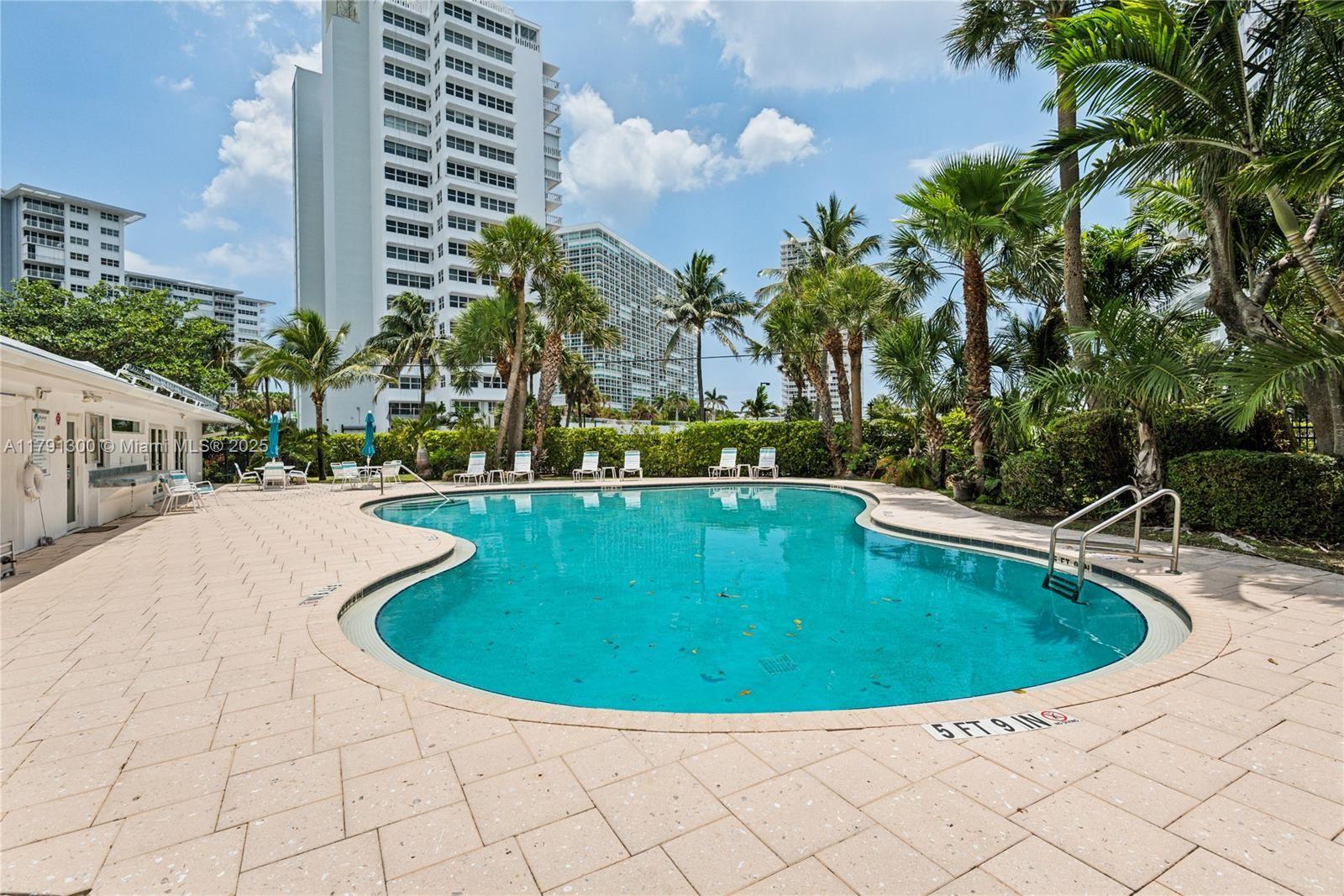 BREAKWATER - Residential