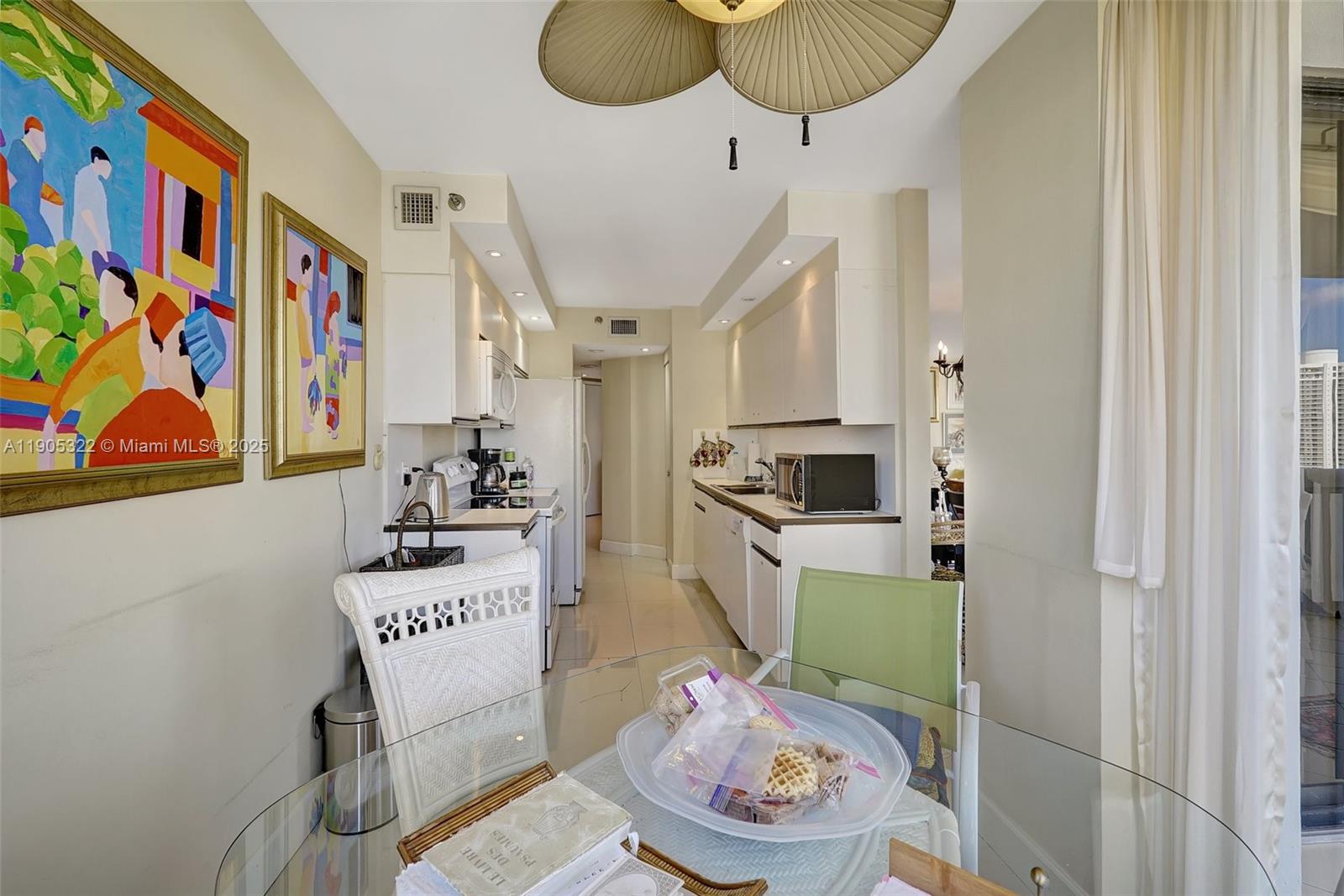 1000 ISL BLVD WILLIAMS IS - Residential