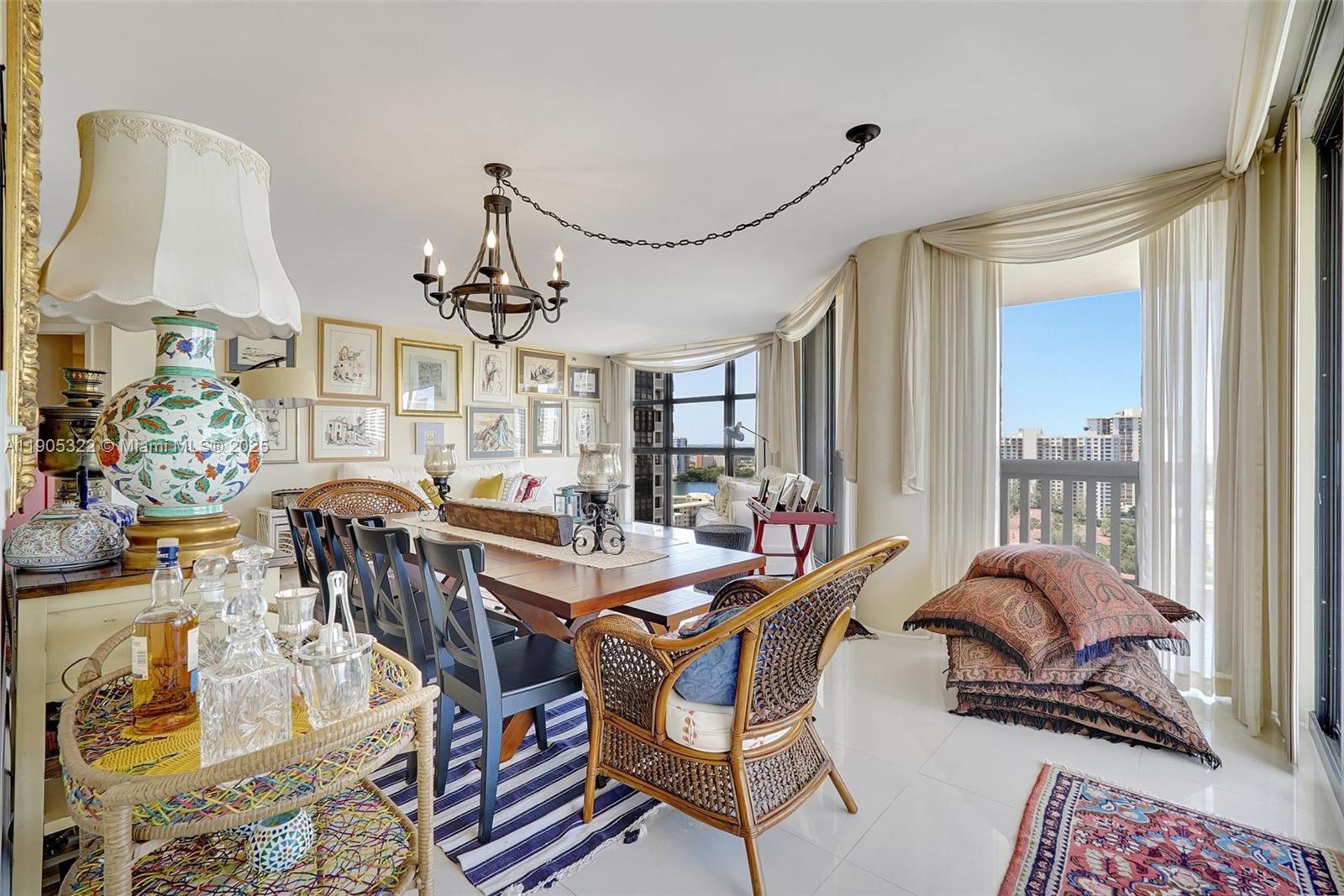 1000 ISL BLVD WILLIAMS IS - Residential