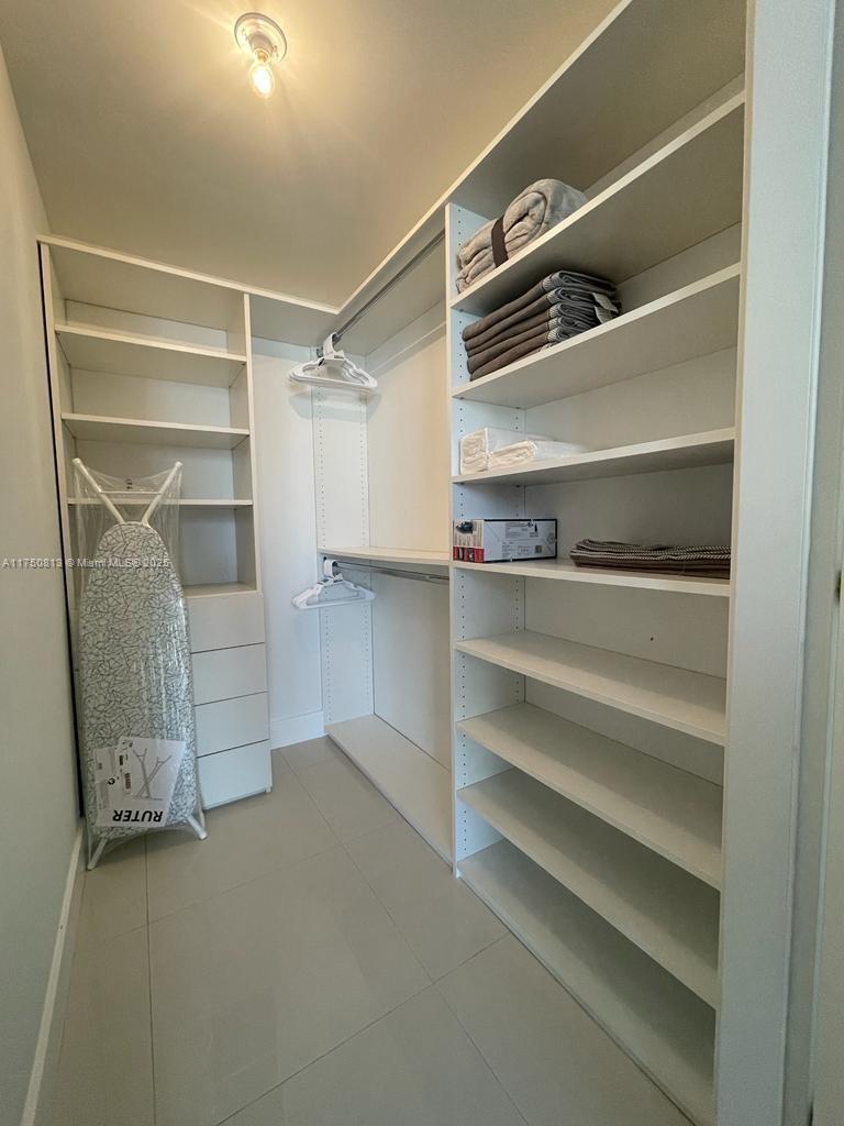 BRICKELLHOUSE CONDO - Residential Lease