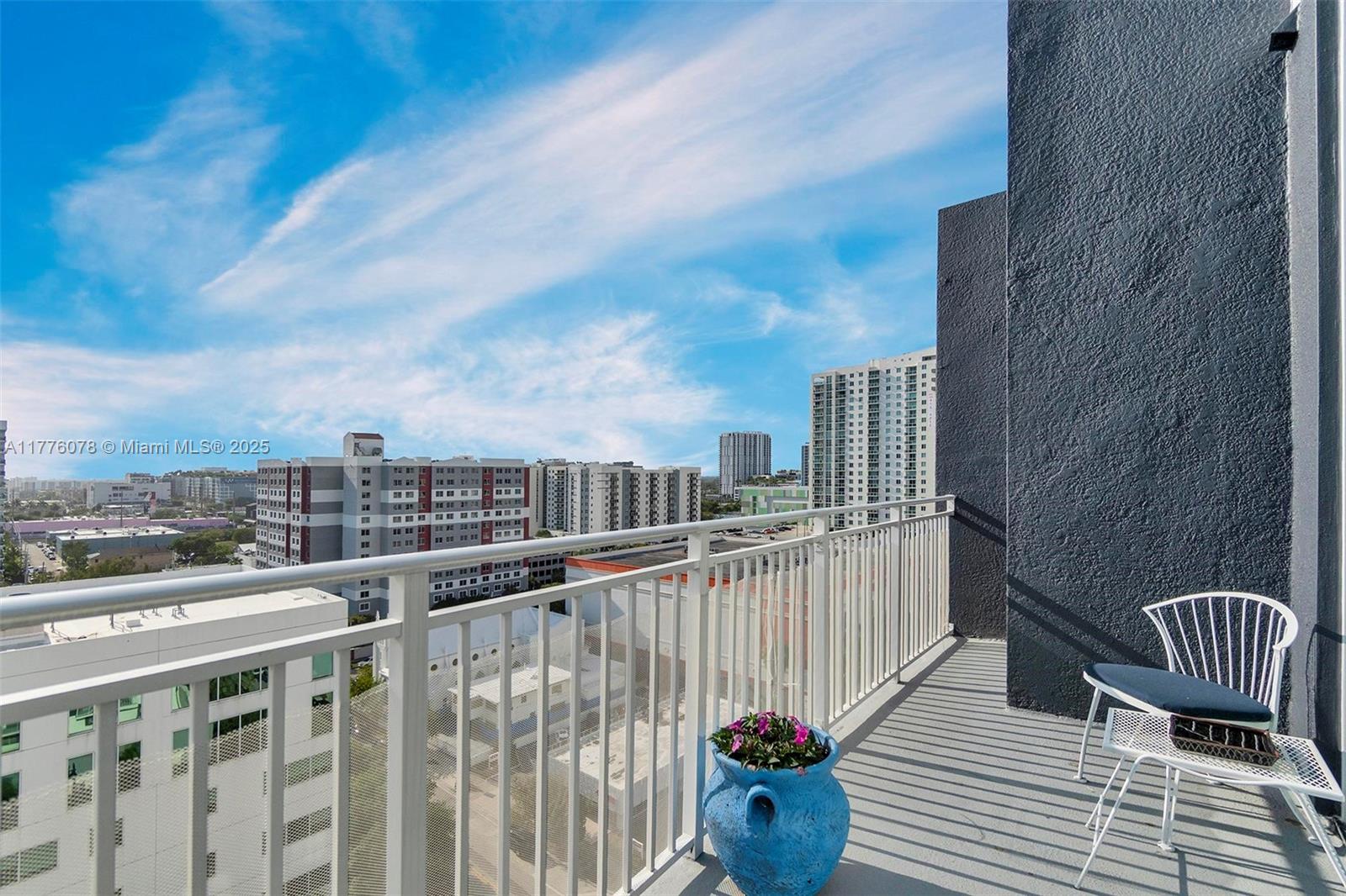 UPTOWN LOFTS CONDO - Residential