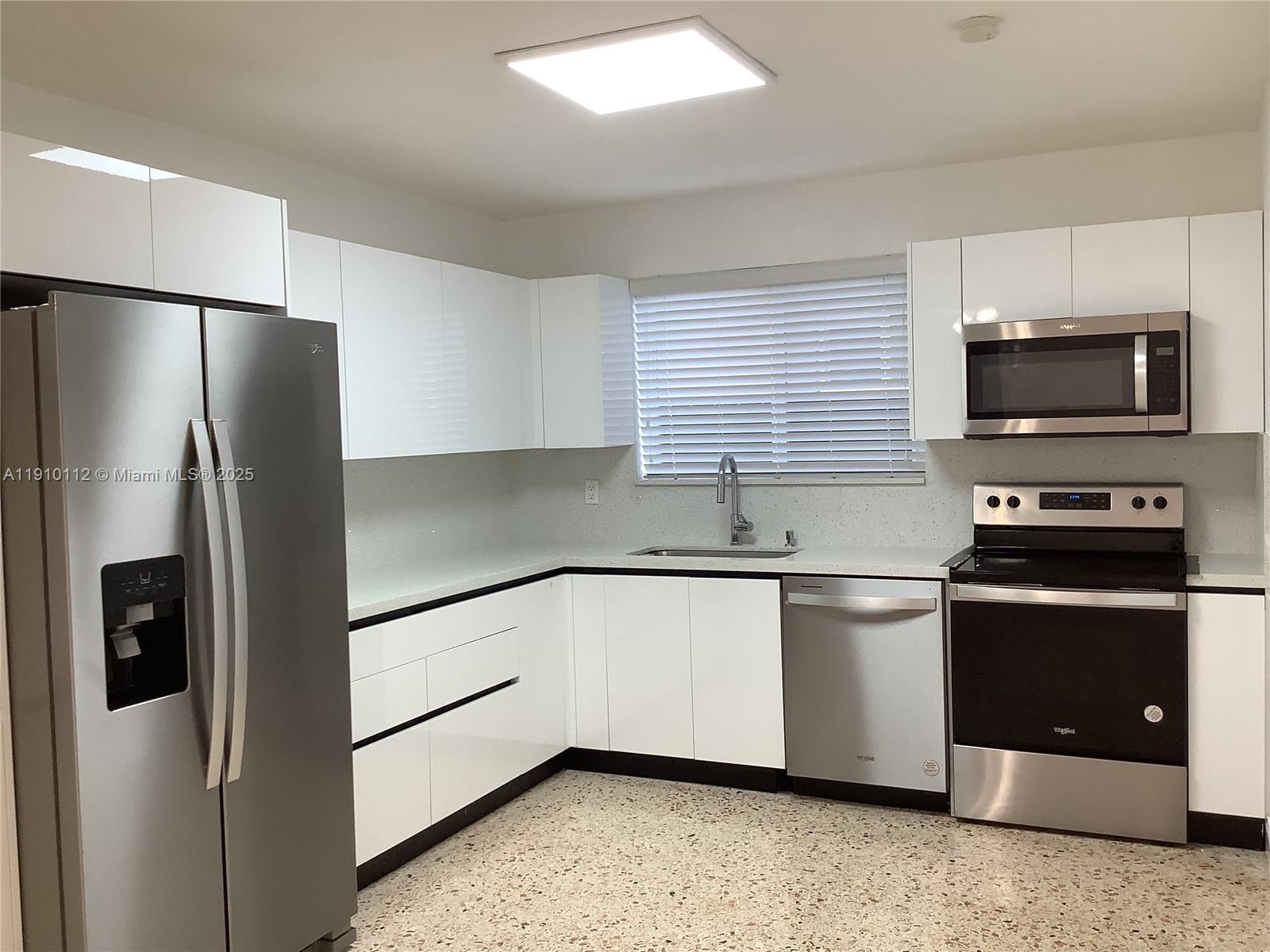 7435 SW 23rd St FRONT