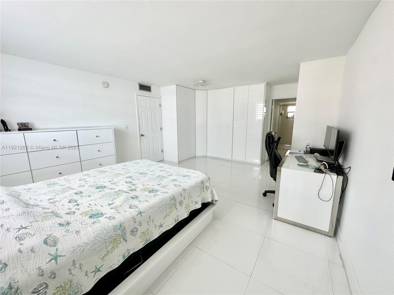 EDEN POINT NORTH CONDO - Residential Lease