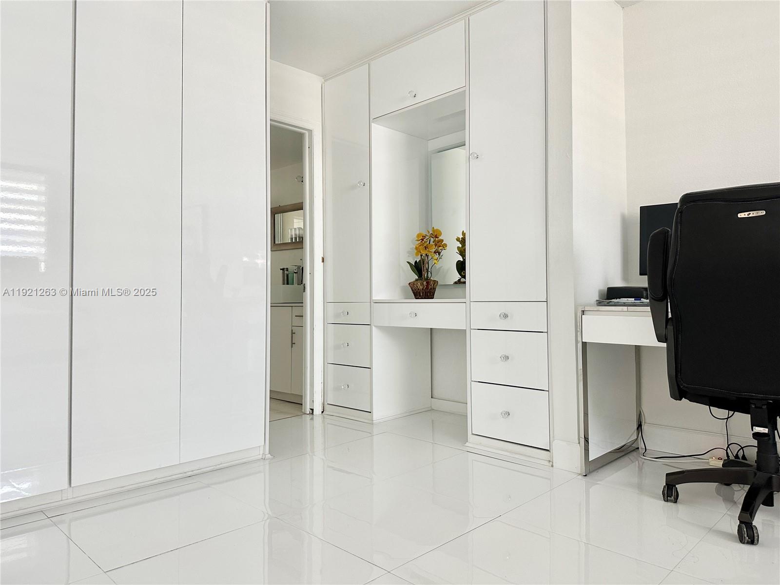 EDEN POINT NORTH CONDO - Residential Lease