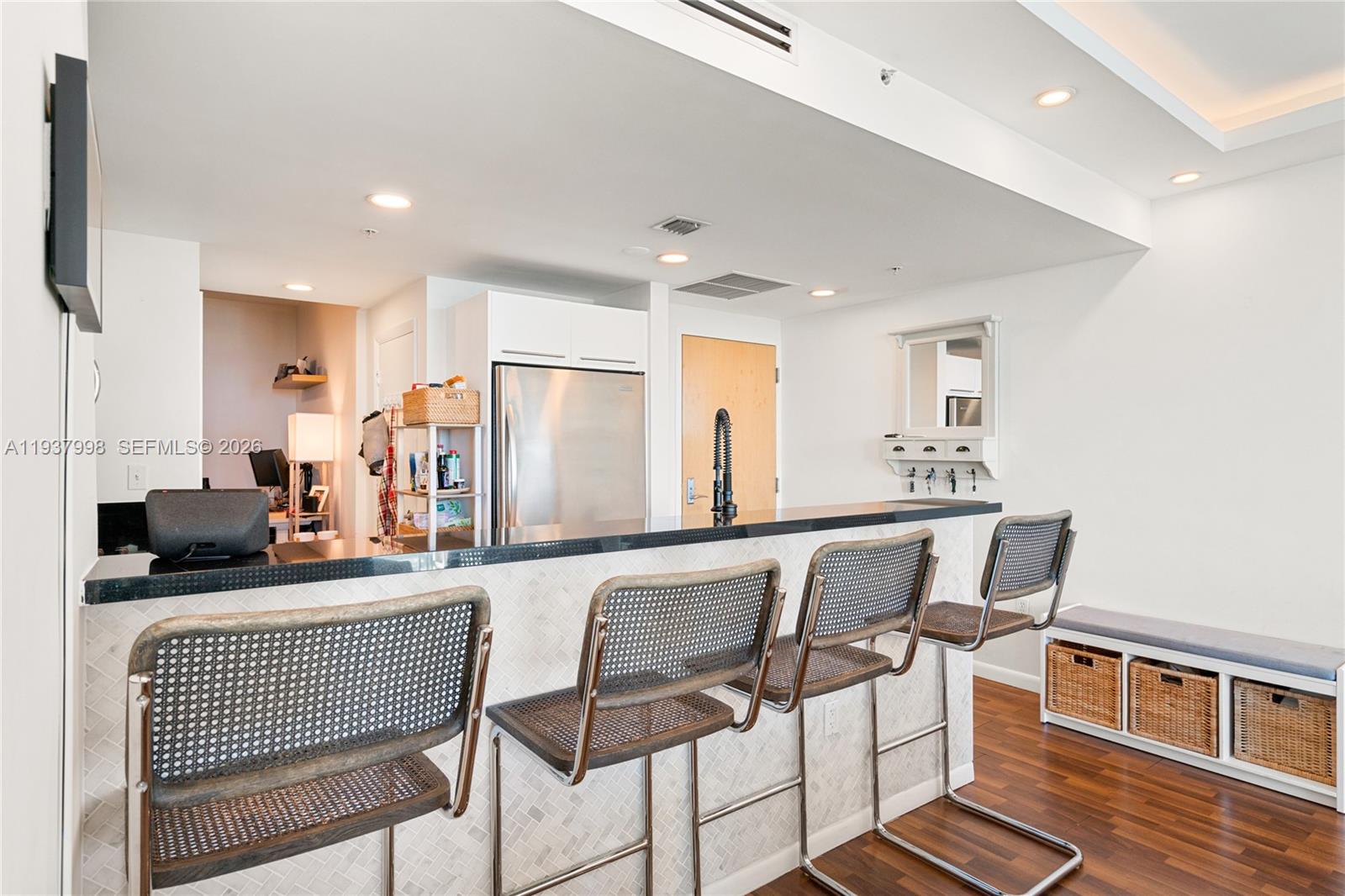 VIZCAYNE NORTH CONDO - Residential