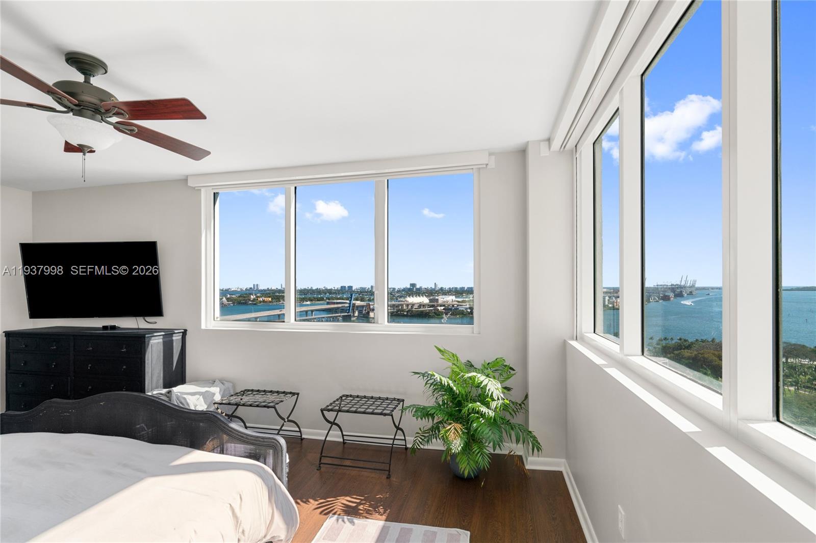 VIZCAYNE NORTH CONDO - Residential