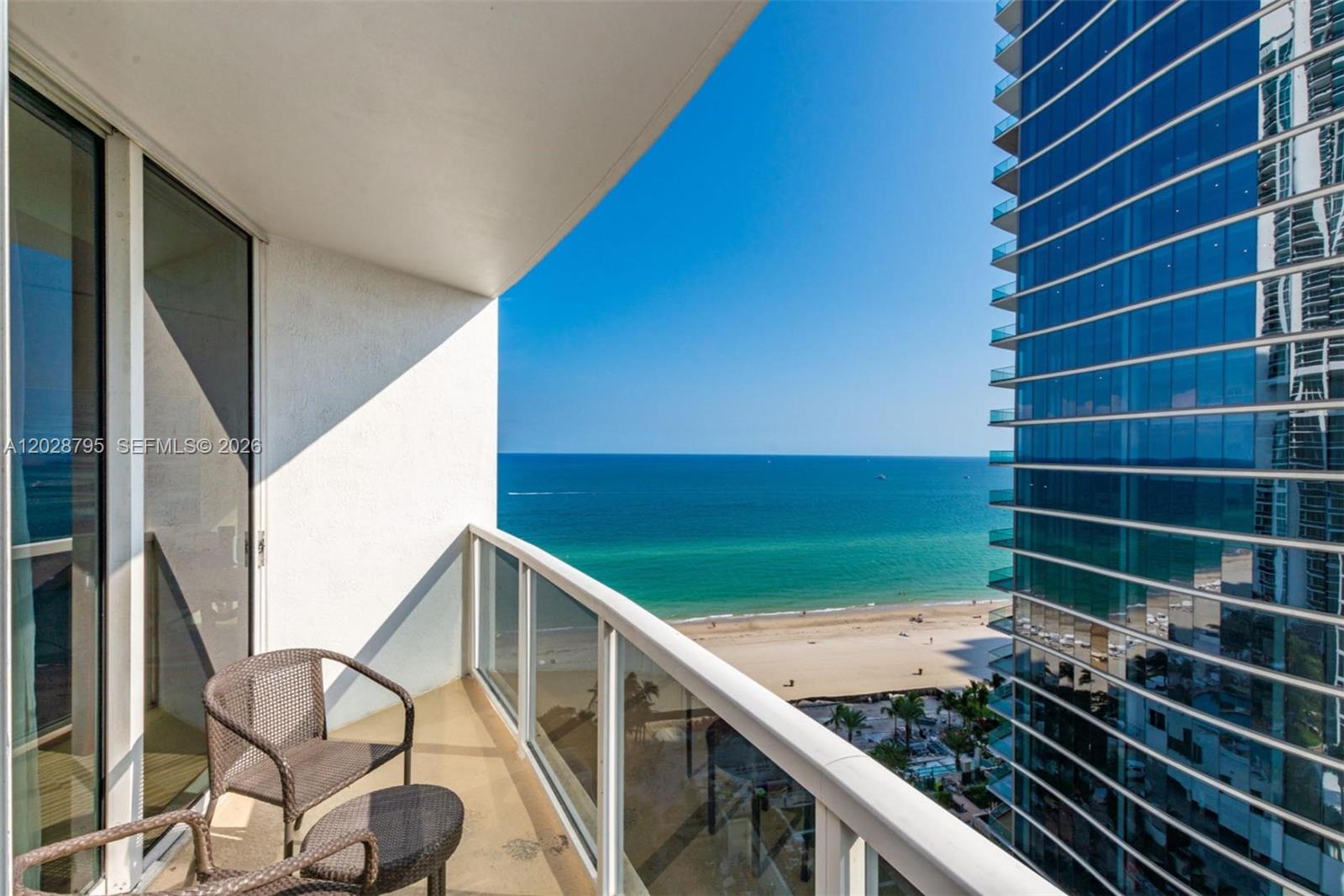 TRUMP INTERNATIONAL SONES - Residential