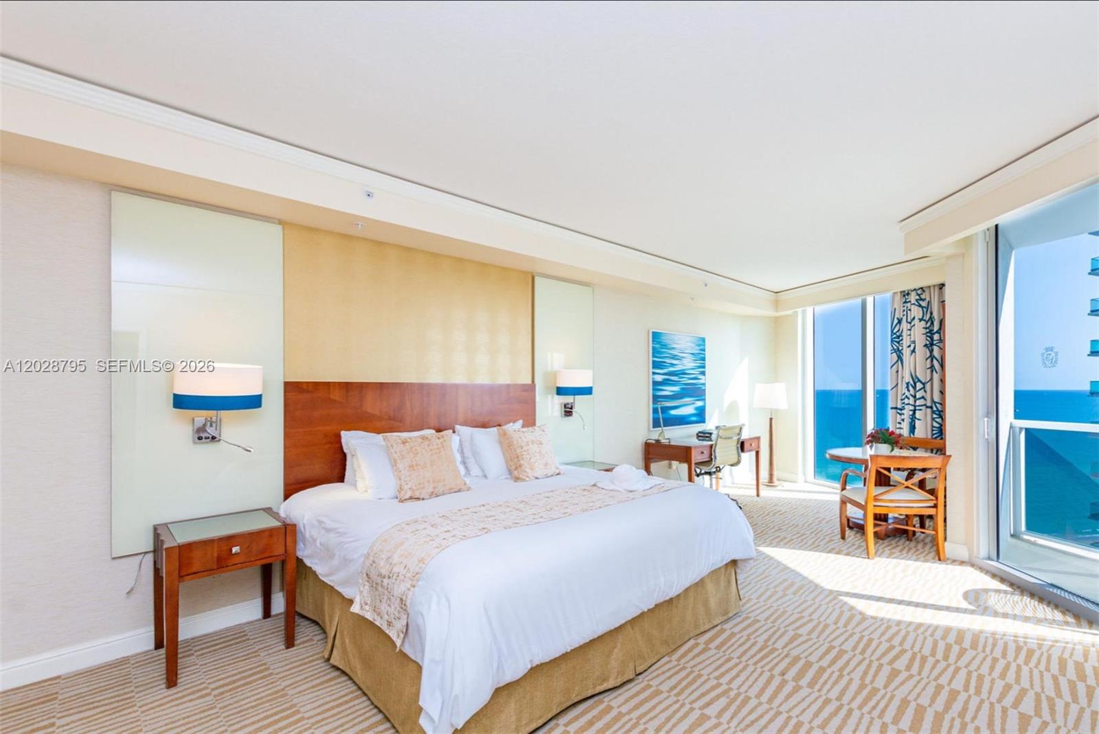 TRUMP INTERNATIONAL SONES - Residential