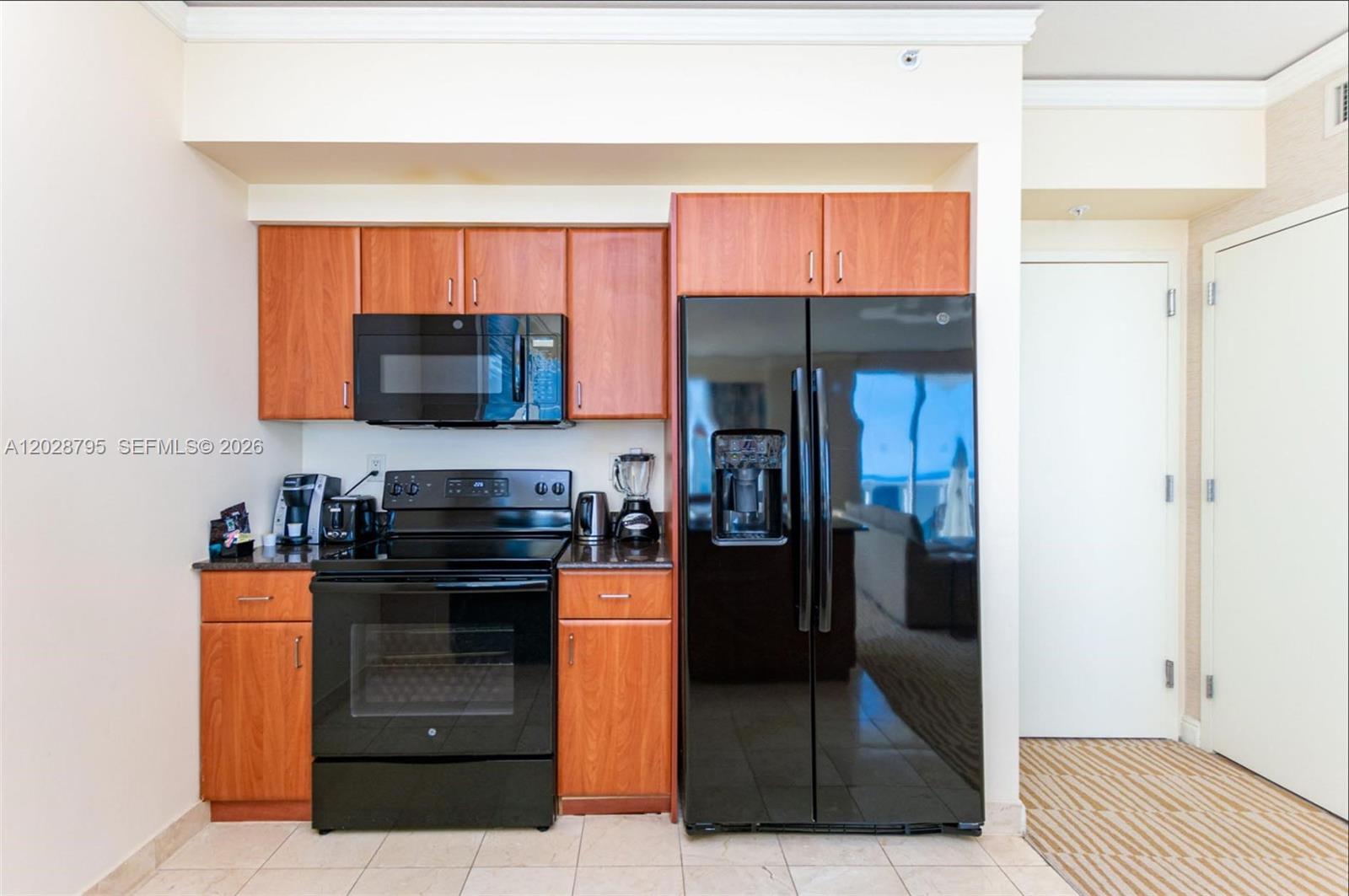TRUMP INTERNATIONAL SONES - Residential