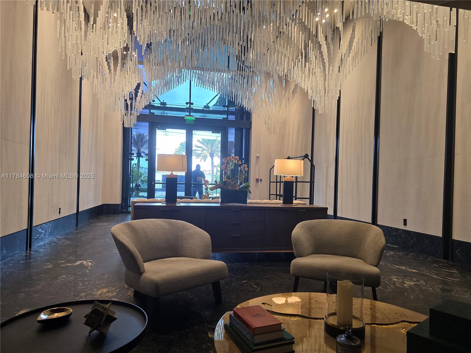 MUSE CONDO - Residential