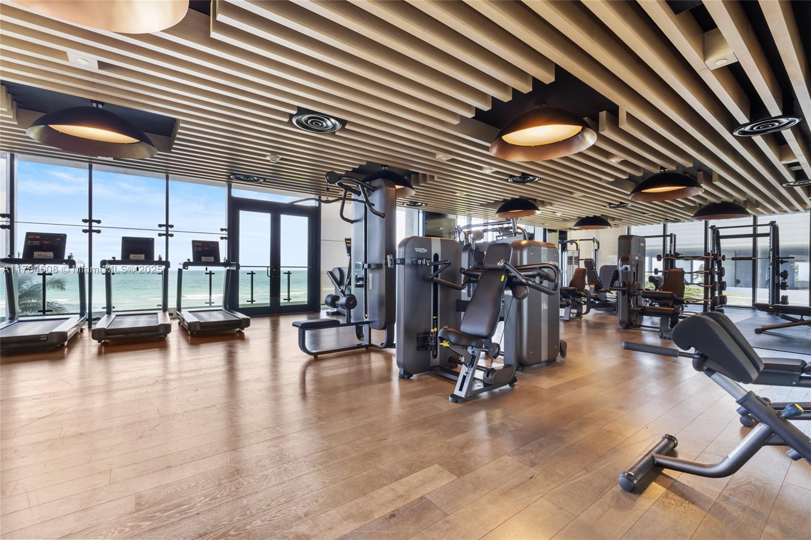 MUSE CONDO - Residential