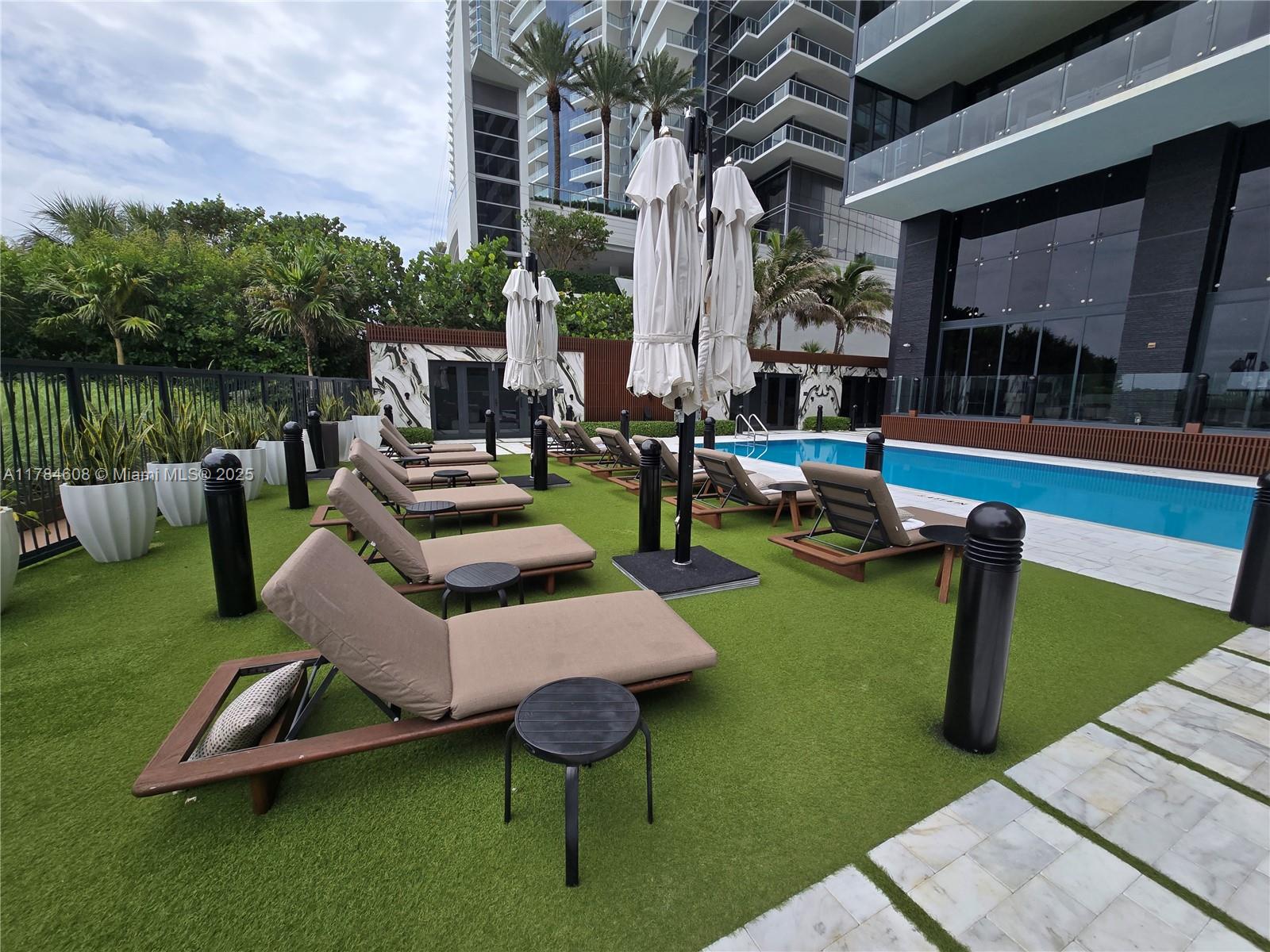 MUSE CONDO - Residential