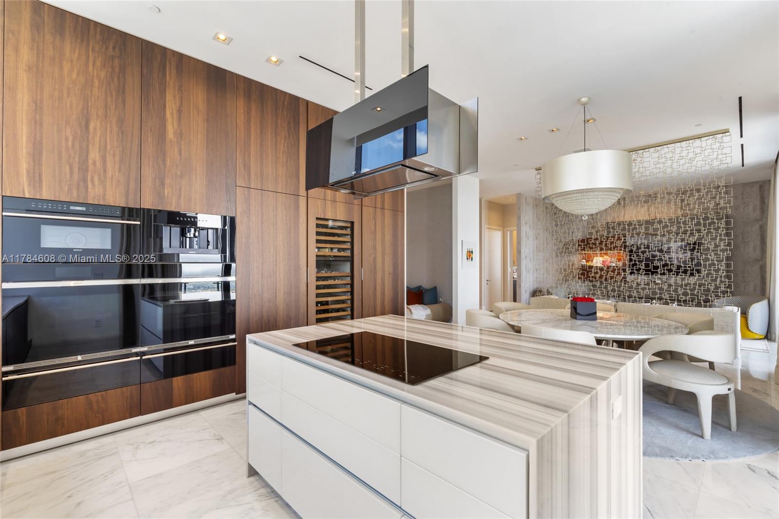 MUSE CONDO - Residential