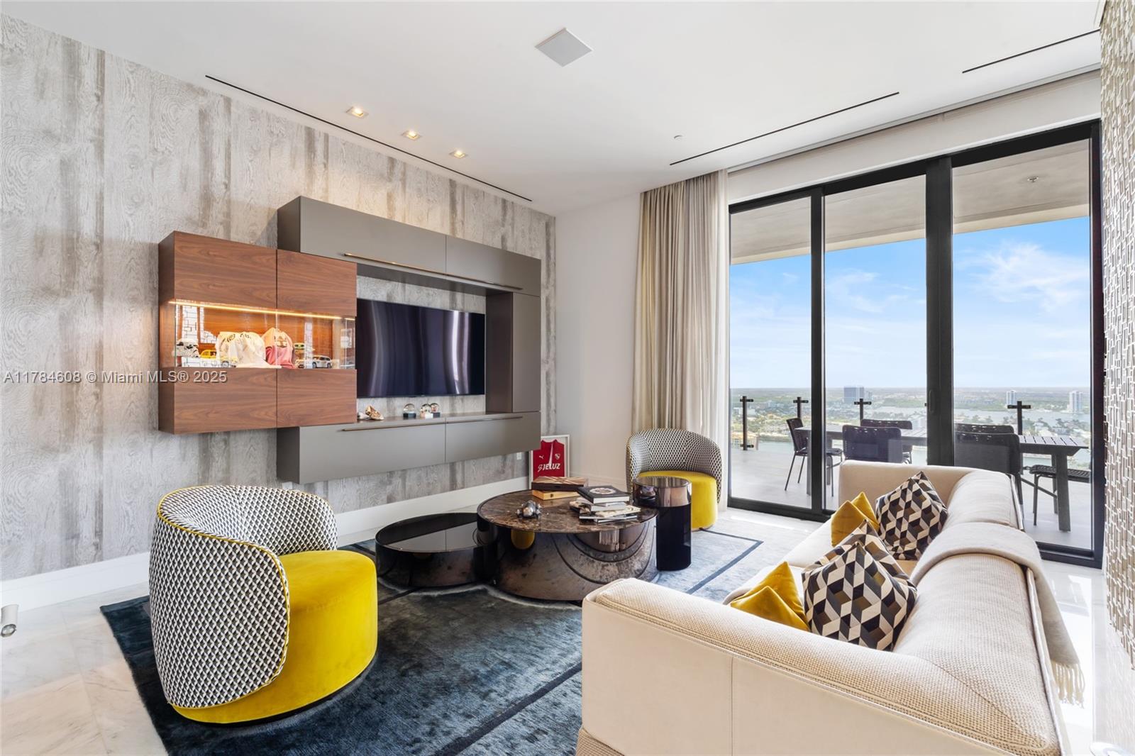 MUSE CONDO - Residential