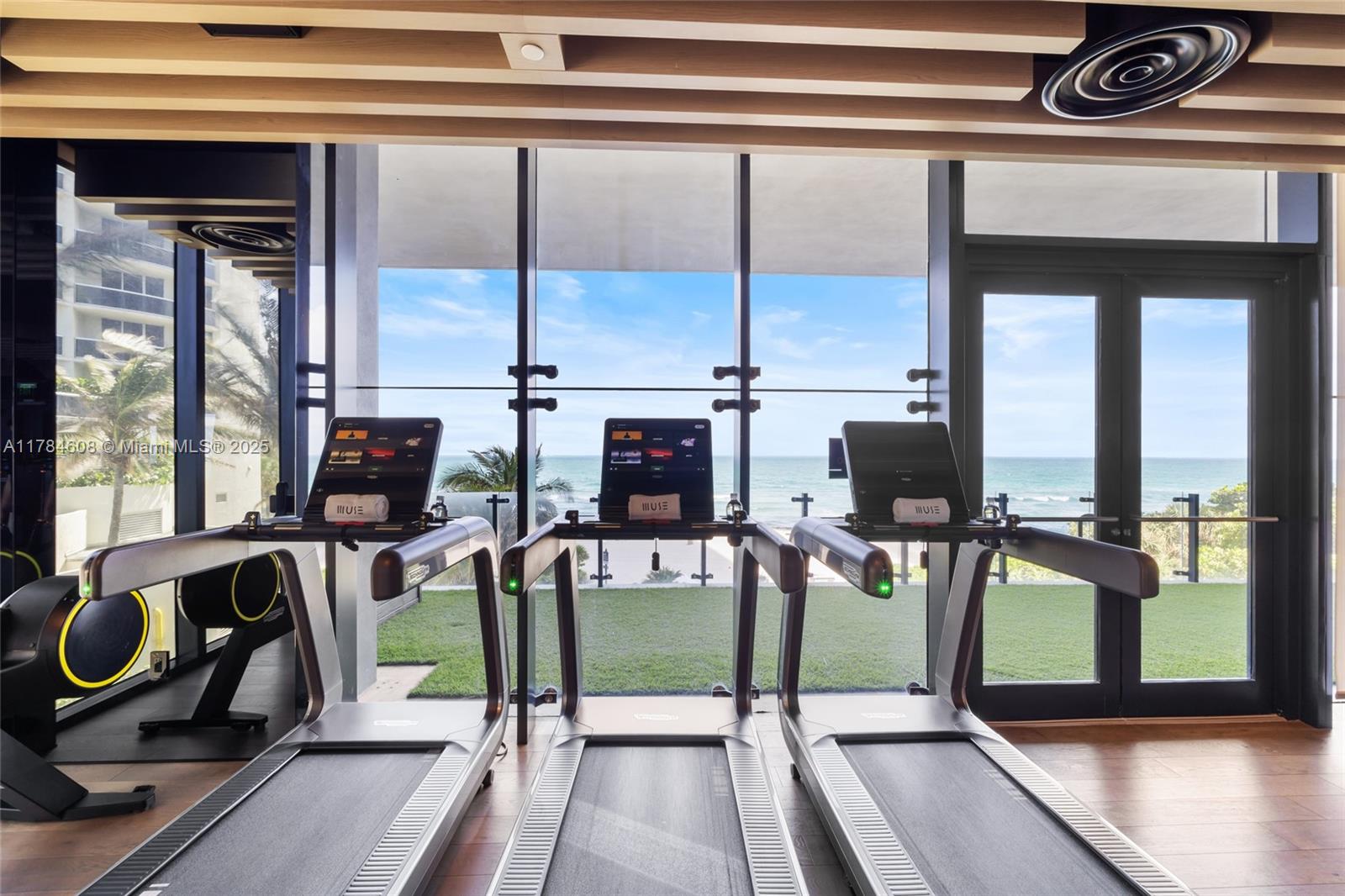 MUSE CONDO - Residential