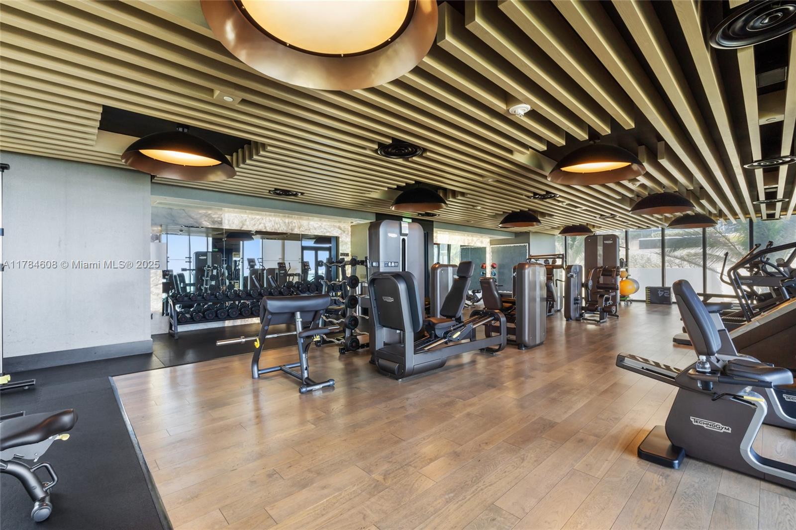 MUSE CONDO - Residential