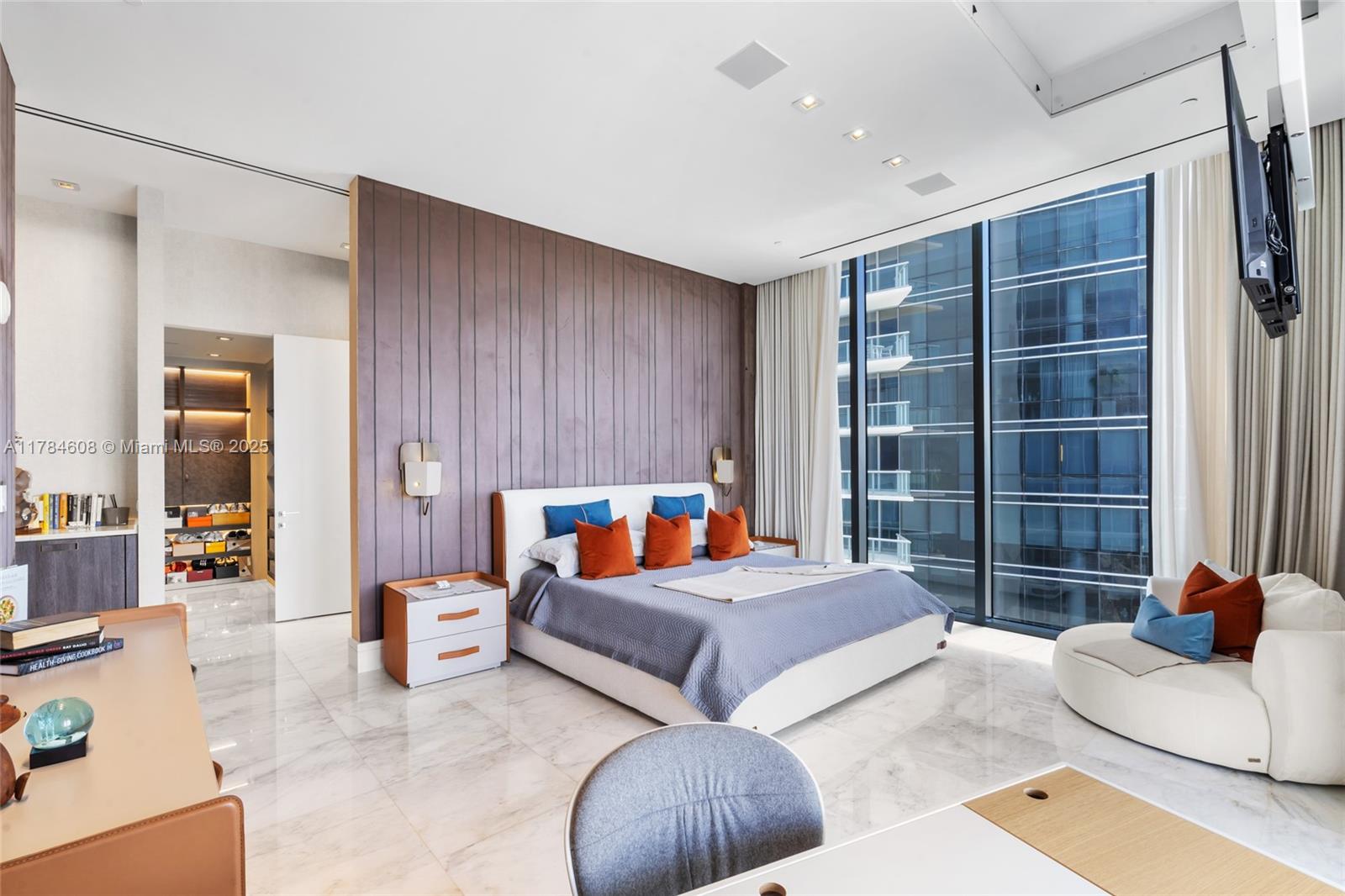 MUSE CONDO - Residential