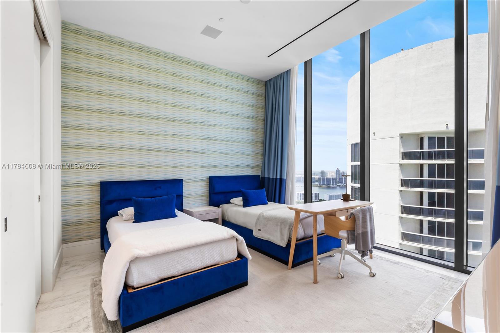 MUSE CONDO - Residential