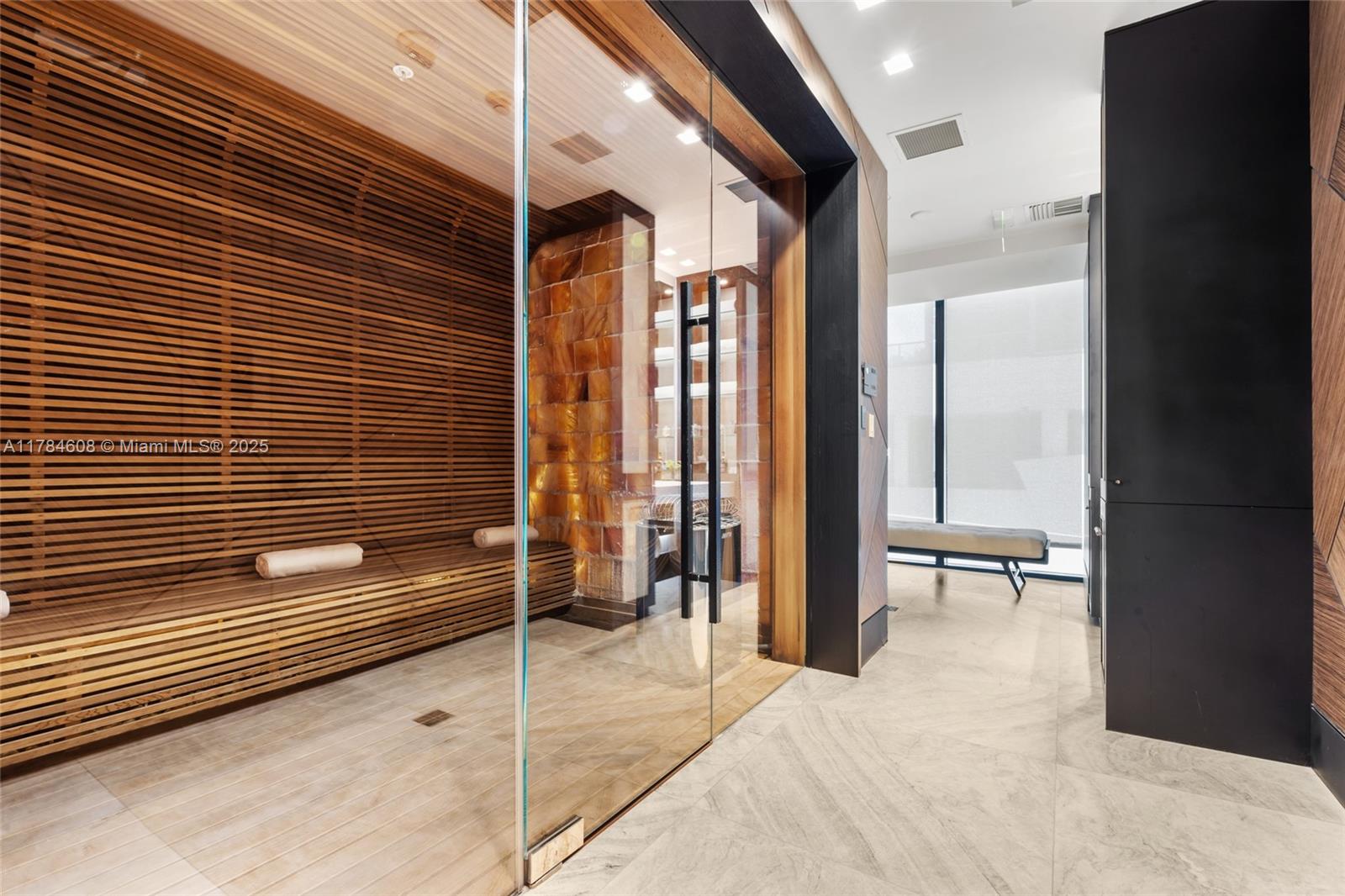 MUSE CONDO - Residential