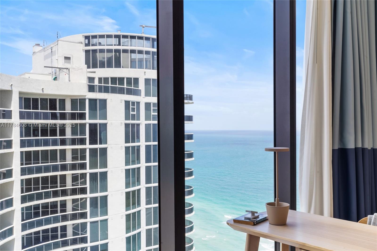 MUSE CONDO - Residential