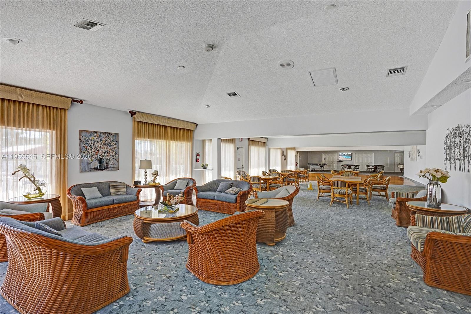 BOCA LAKES CONDO - Residential