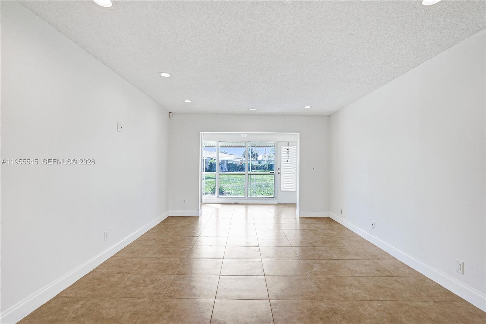 BOCA LAKES CONDO - Residential