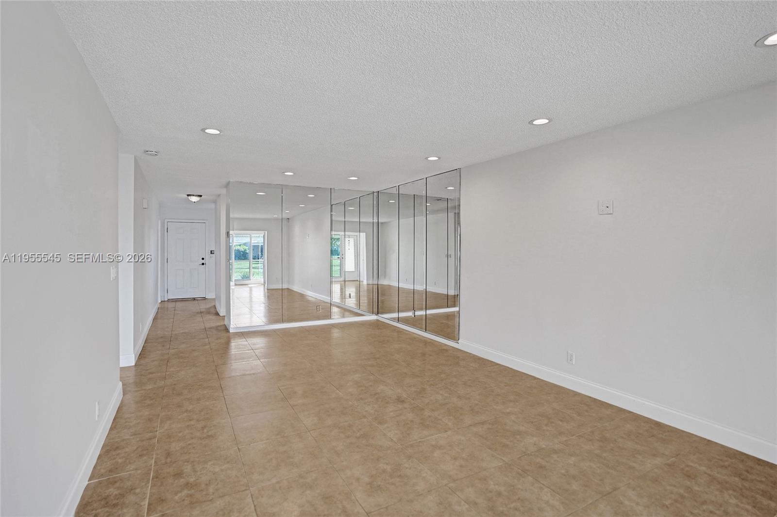 BOCA LAKES CONDO - Residential