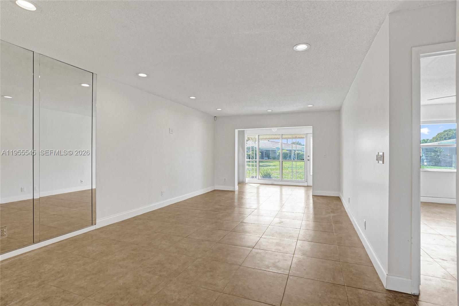 BOCA LAKES CONDO - Residential