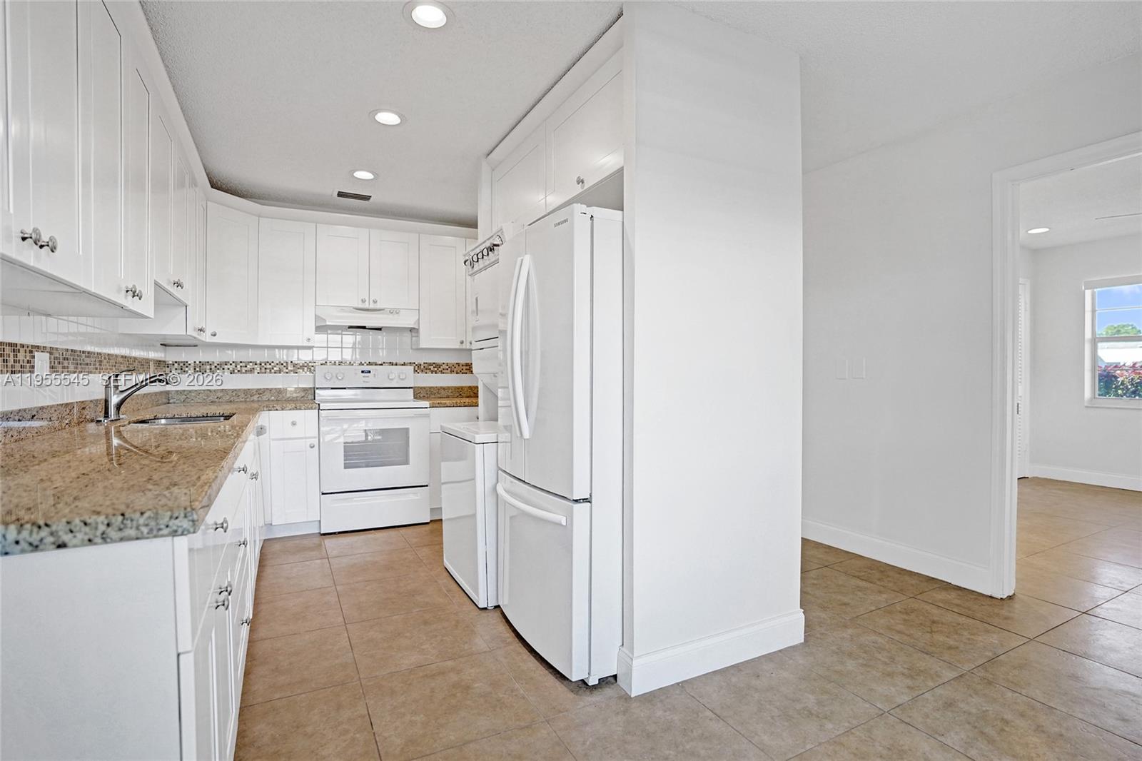 BOCA LAKES CONDO - Residential