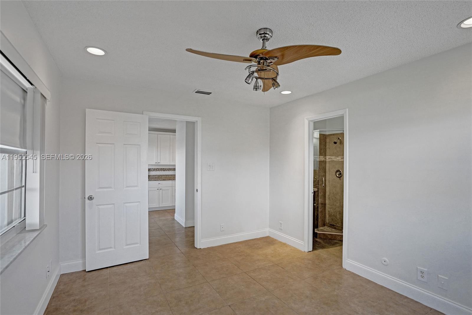 BOCA LAKES CONDO - Residential